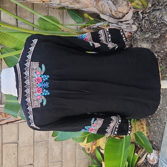 Johnny Was Black Blouse with Pink Embroidery Medium - Picture 3 of 10